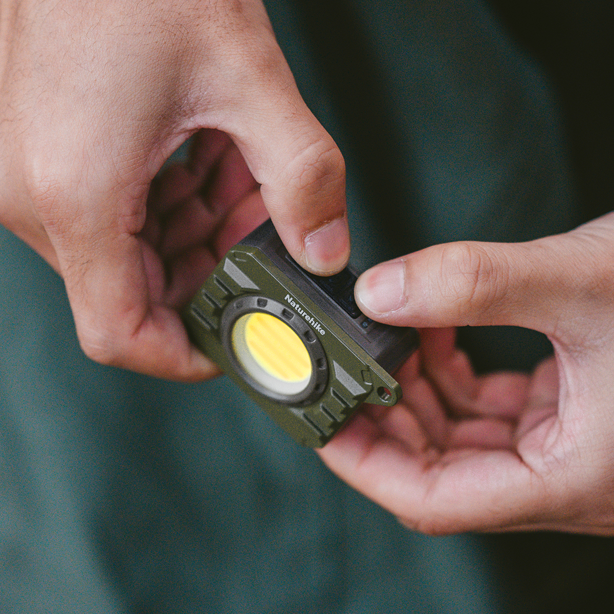 Naturehike venkovní světlo Glow mini 107g - krémové